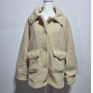 HYFVE NWOT Tan Sherpa Fleece Teddy Button up Jacket size Large
